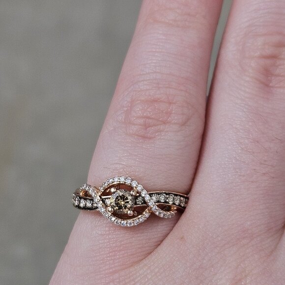 14K LeVian Strawberry Gold Chocolatier Diamond Engagement Ring 5/8TCW Size 5 - Picture 1 of 16